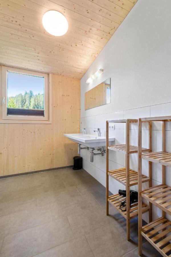 Haus Berghof Acomodação com café da manhã Schröcken Exterior foto