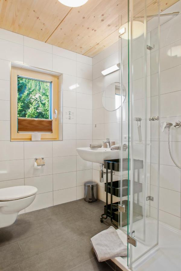 Haus Berghof Acomodação com café da manhã Schröcken Exterior foto