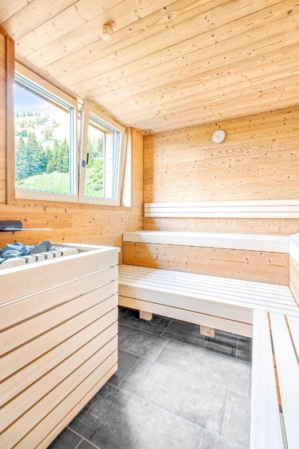 Haus Berghof Acomodação com café da manhã Schröcken Exterior foto