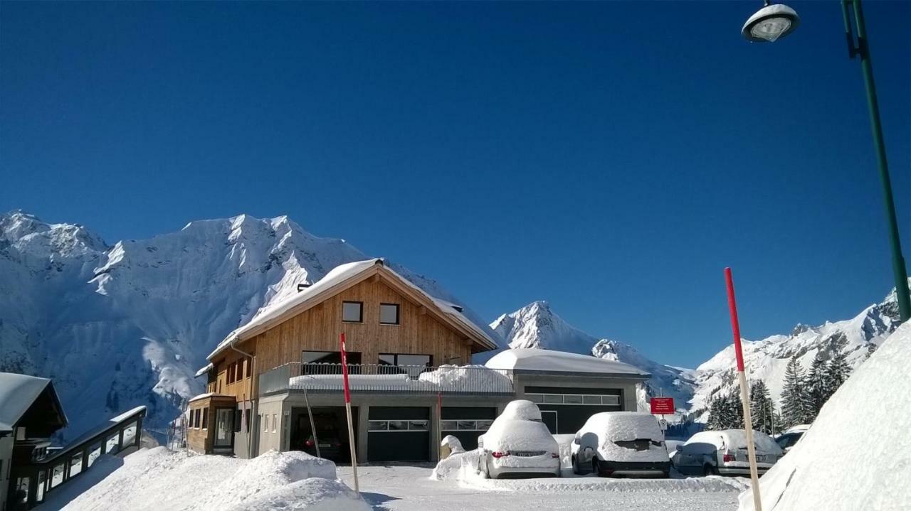 Haus Berghof Acomodação com café da manhã Schröcken Exterior foto